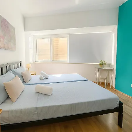Sea Front Three Bedroom Flat In A Prime Location 6s アパート スリーマ